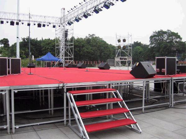 RK Stage and truss system show